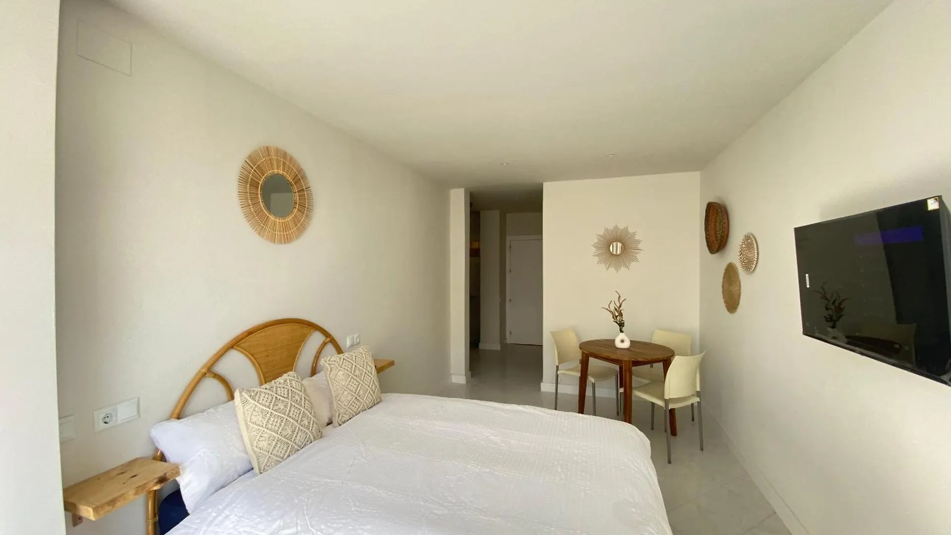 Great Studio Near The Sea Marbella Apartment