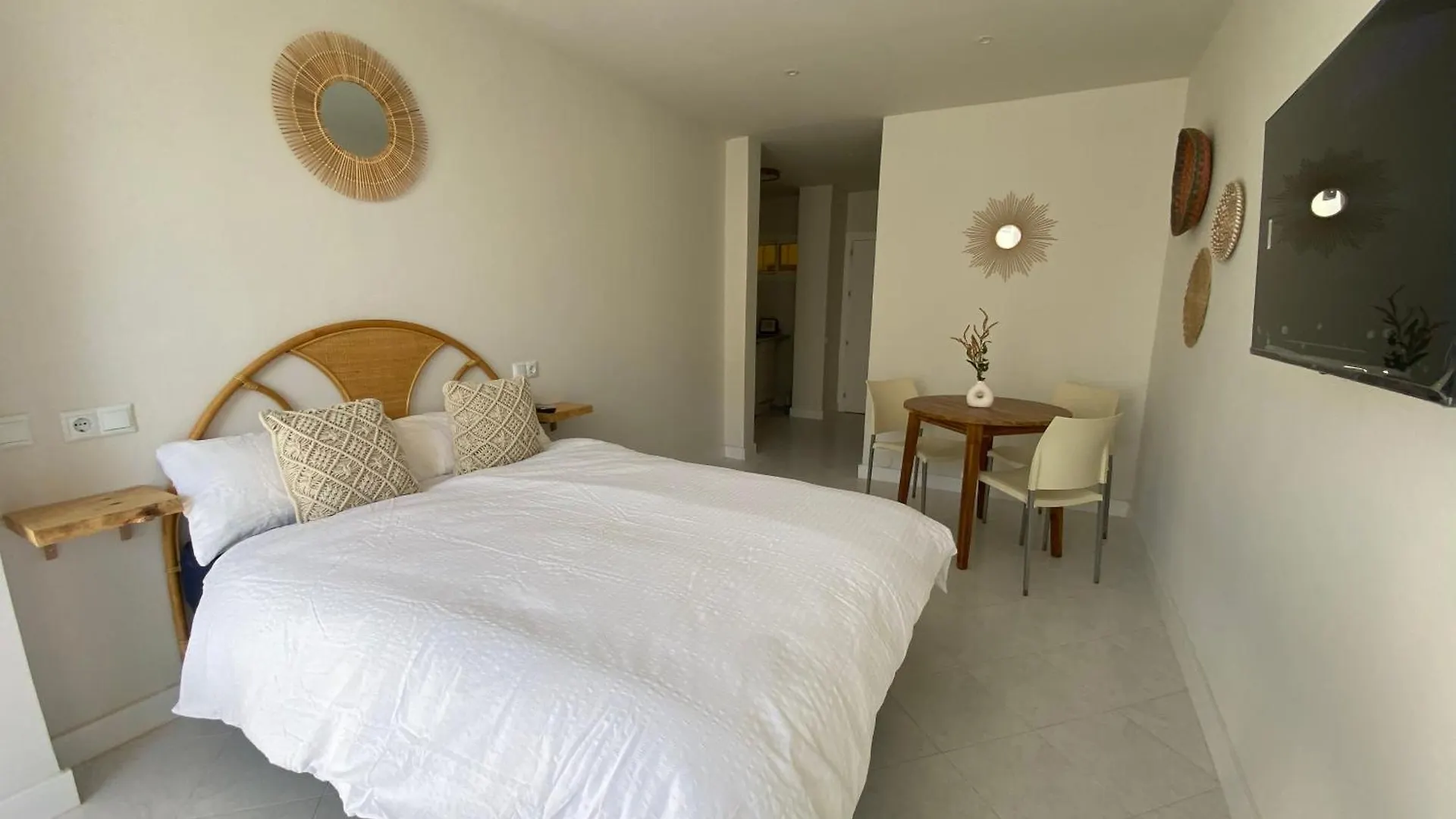 Great Studio Near The Sea location